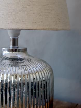 1 Chic Antique Bordslampa i glas med spr H48/30 cm silver med linneskrm